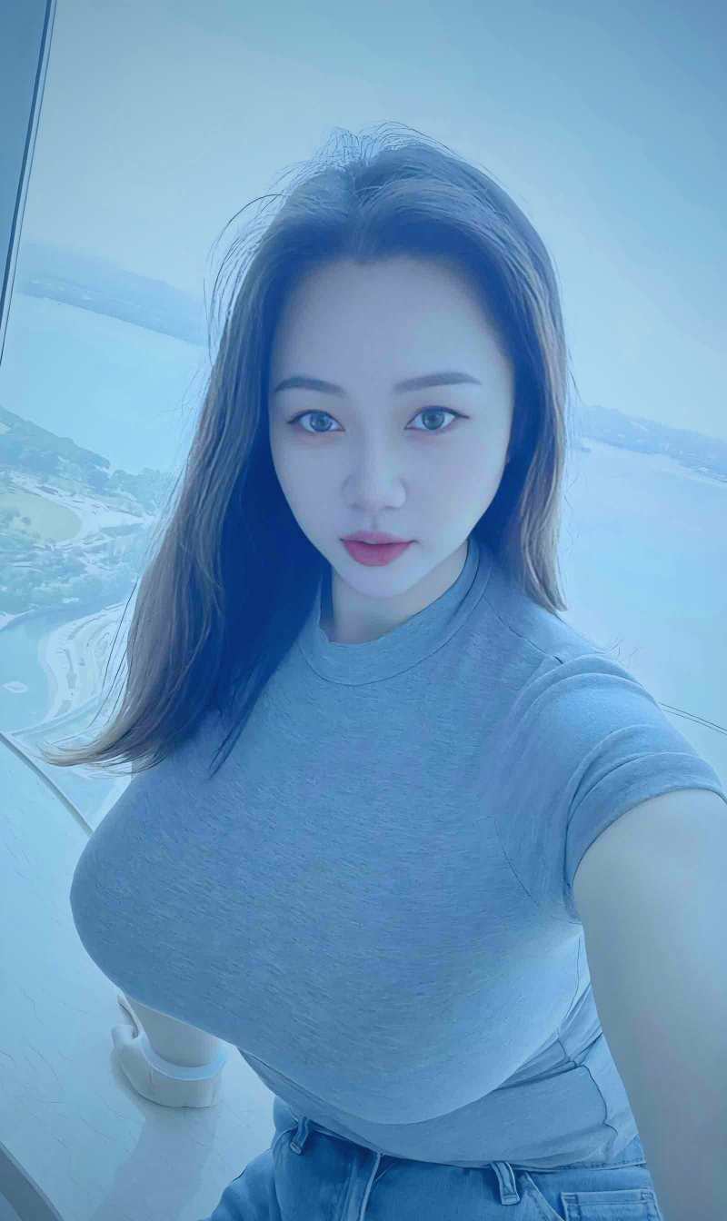 爱液视频约拍服务合同模板示例页面，展示合同条款与签字区域